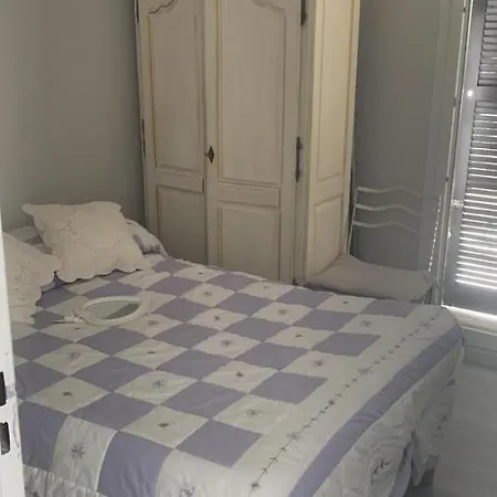 Les Emeraudes Apartment