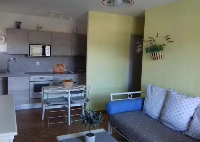 Les Emeraudes 아파트 라크루아발메르