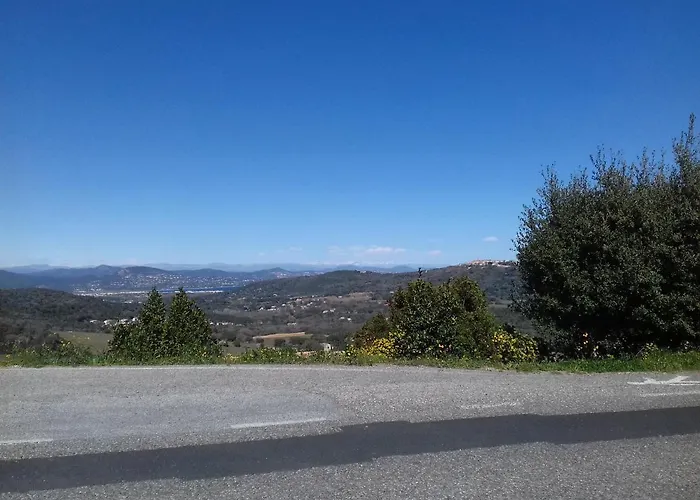 Les Emeraudes 아파트 *