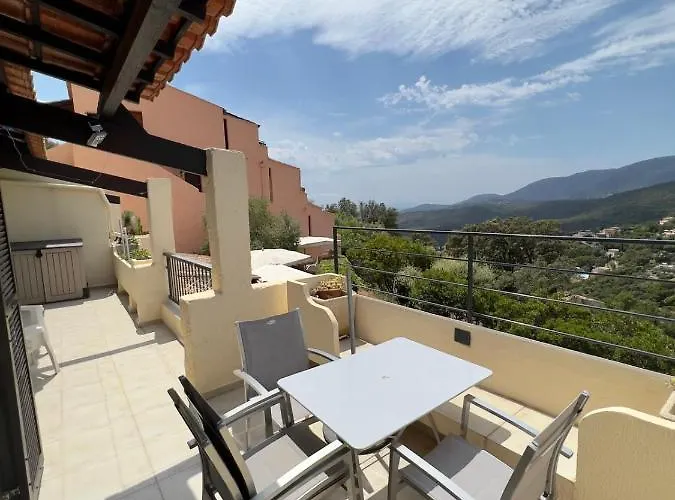 Les Emeraudes * 라크루아발메르